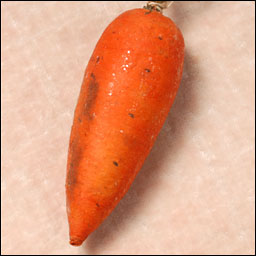 Antique Christmas ornament - cotton CARROT