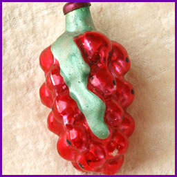 Antique Christmas ornament RED CURRANT