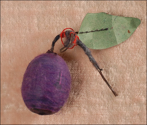 Antique Christmas ornament - cotton PLUM