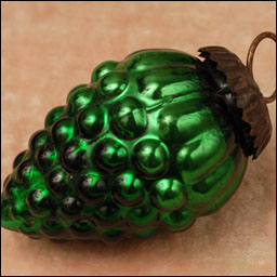 Antique German or French Christmas ornament - kugel VINEGRAPES