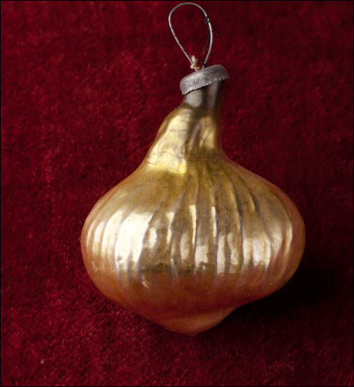 Antique Christmas ornament ONION