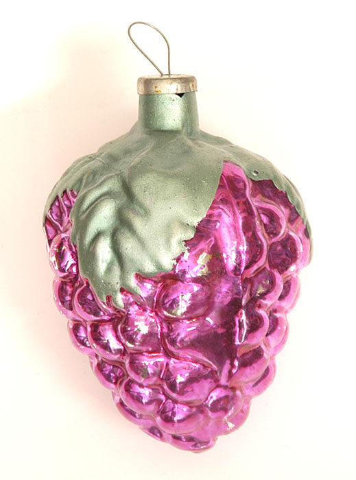 Vintage Christmas ornament RASPBERRY