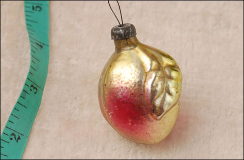 Antique Christmas ornament APPROCOTE