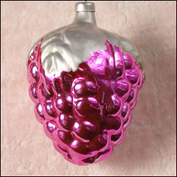 Antique Christmas ornament BERRY