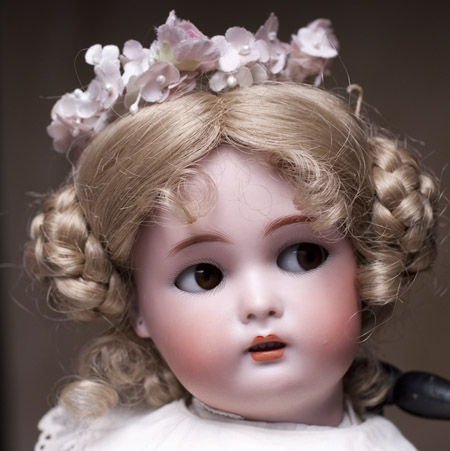 Doll with flirty eyes 