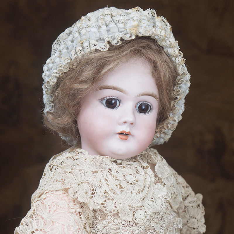 Antique Handwerck 99 DEP doll