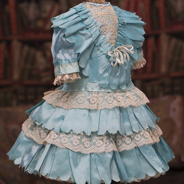 Dress for doll about 19-21