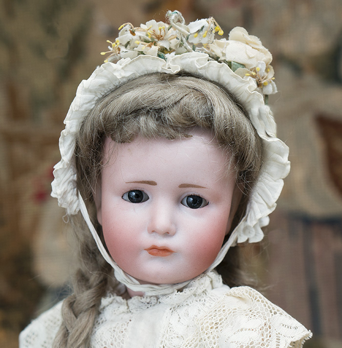 Rare Gretchen K&R doll with glass eyes