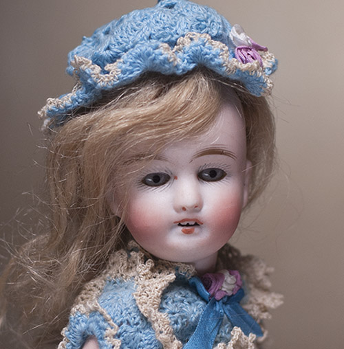  Antique Mignonette doll 7 1/2 in