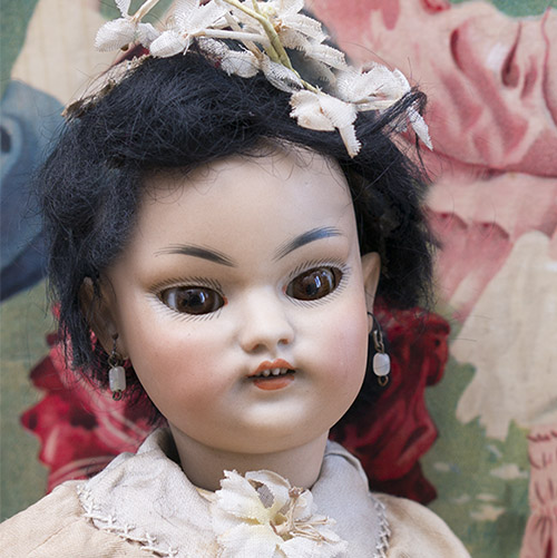 Rare Asian doll 1129