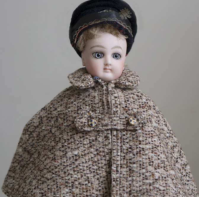 Woolen Cape for Fashion doll