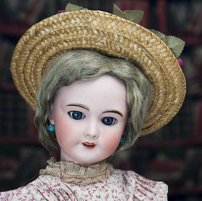 Antique SFBJ doll
