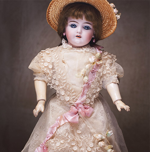 NR Antique Handwerck 109 doll