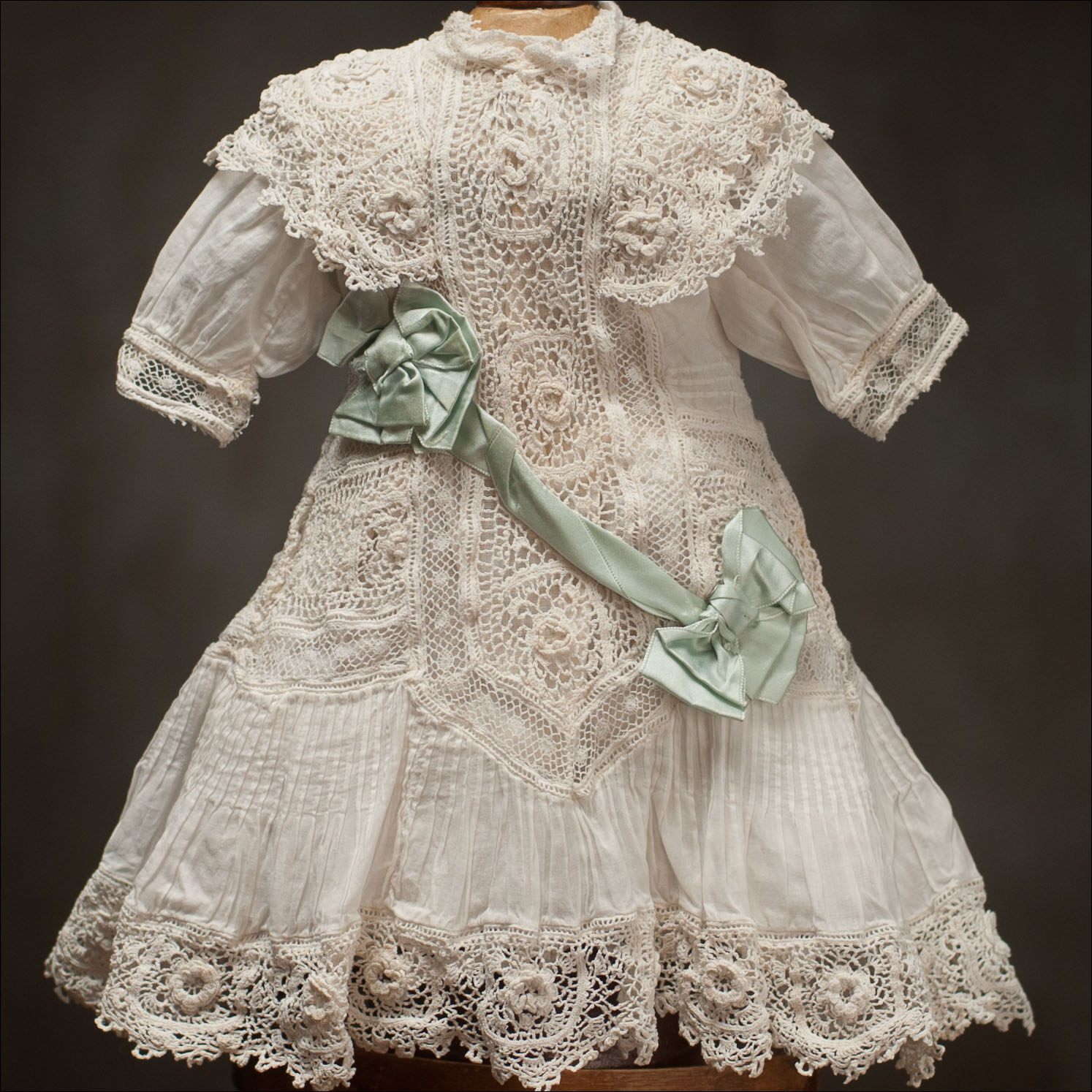 White dress with Irish Crochet Lace
