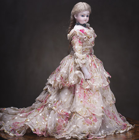 Платье для модной куклы