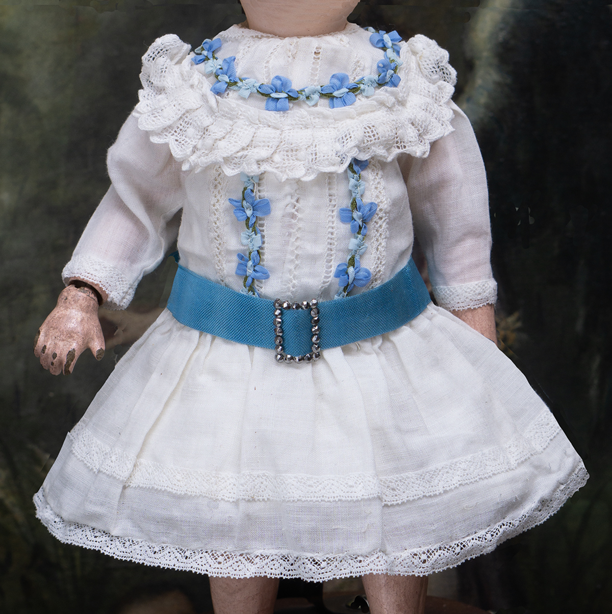 Small dress and chemise