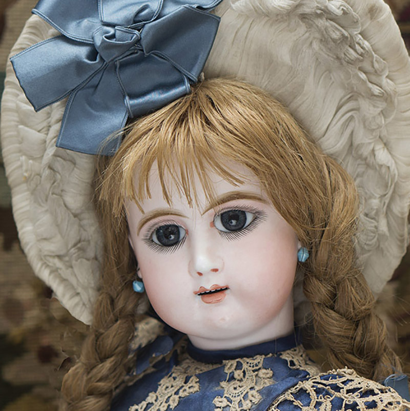 Jullien doll