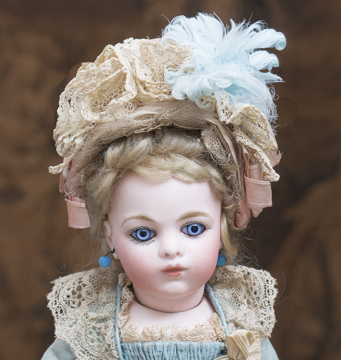 Antique doll Bonnet
