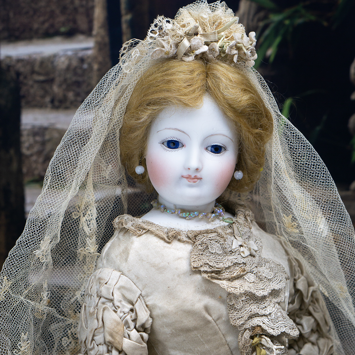 Early Barrois fashion doll