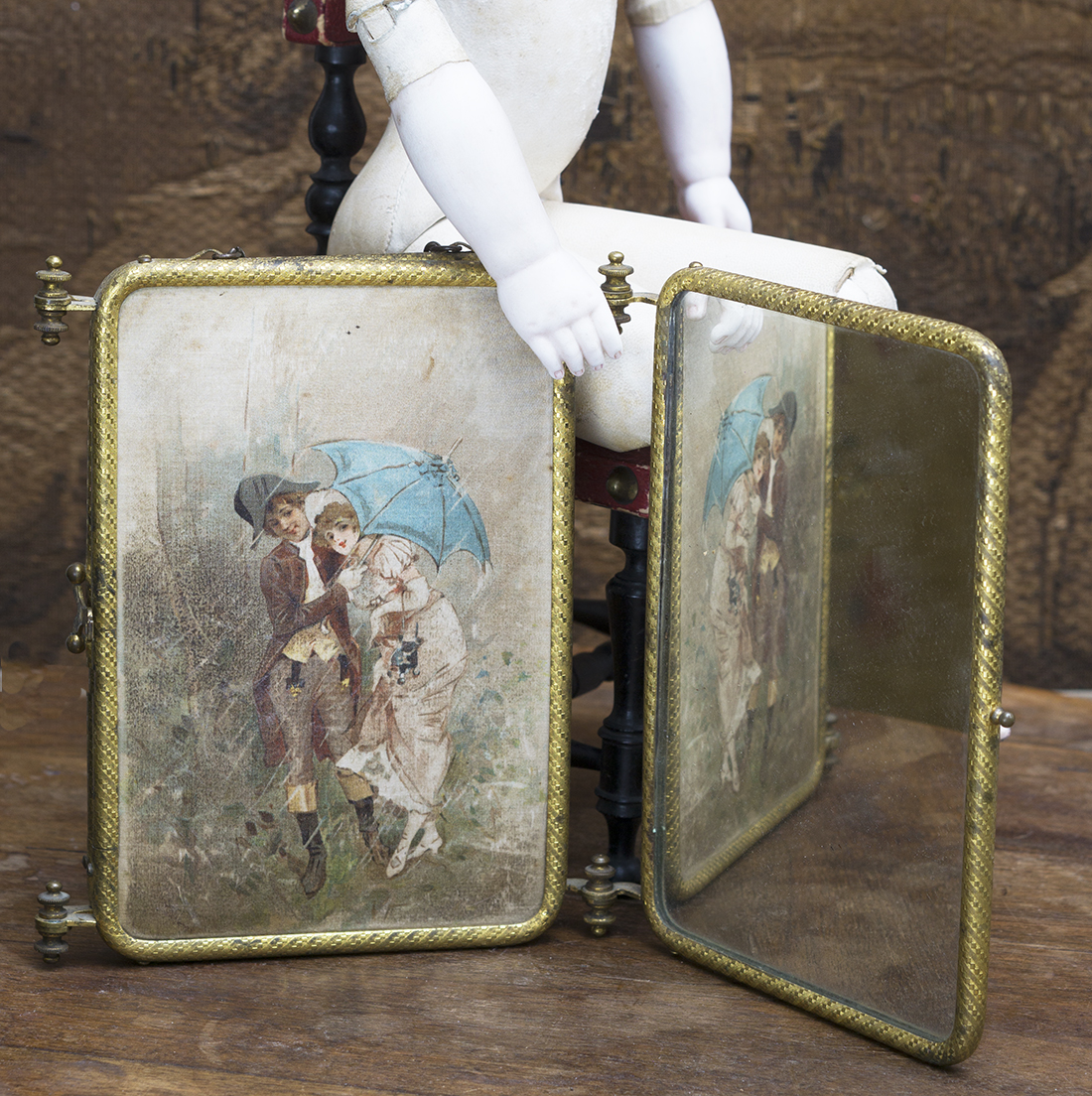 Antique doll miroir