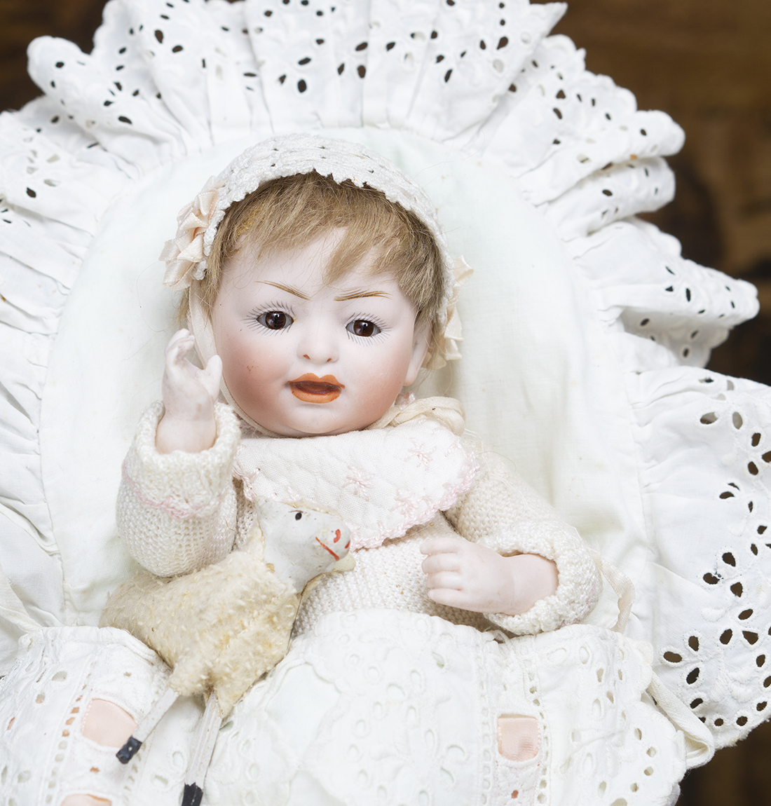 L10 23cm Bebe doll