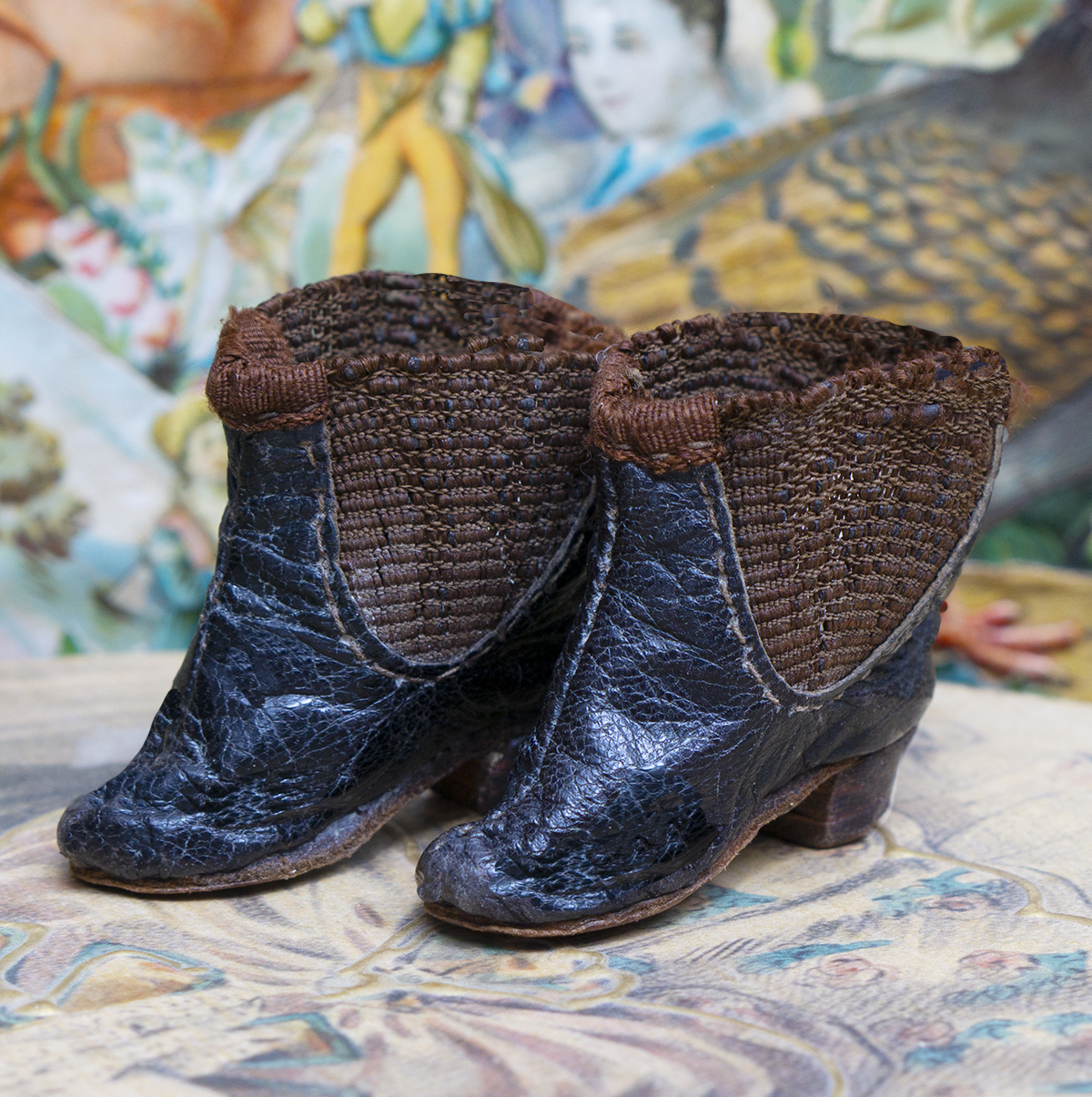 ANTIQUE DOLL BOOTS