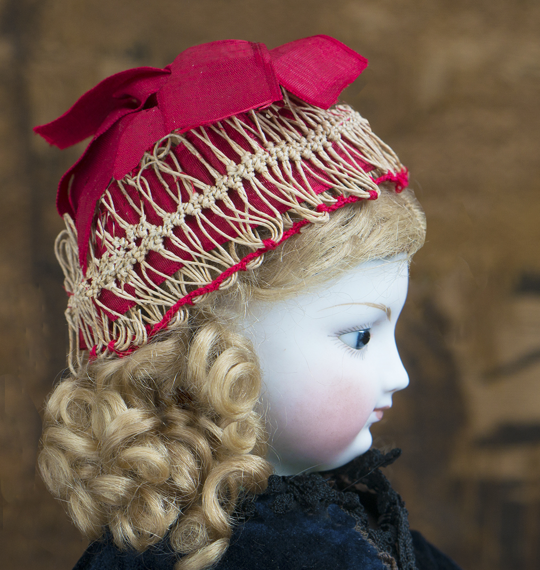 Antique fashion bonnet