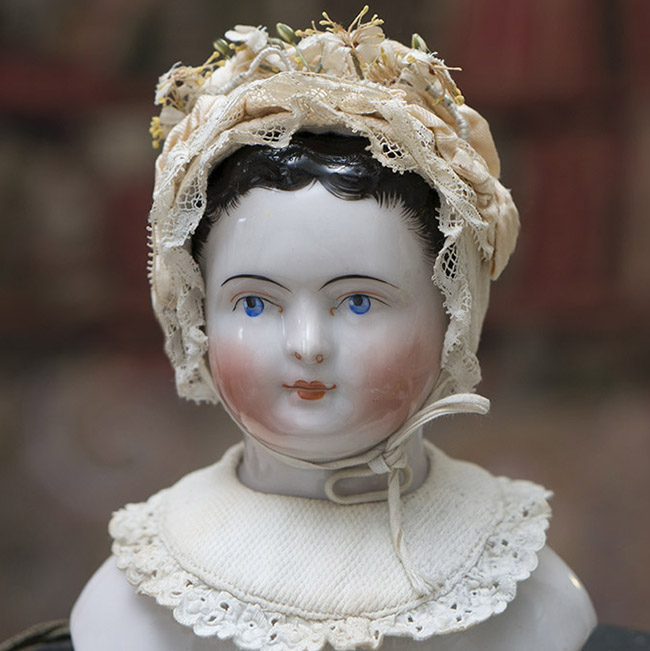 Antique Small Bonnet and Collar