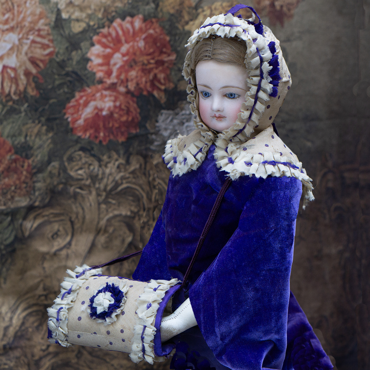 Antique bavolet cap and muff 