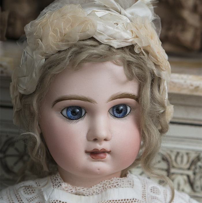 Large Early Jumeau doll size 13