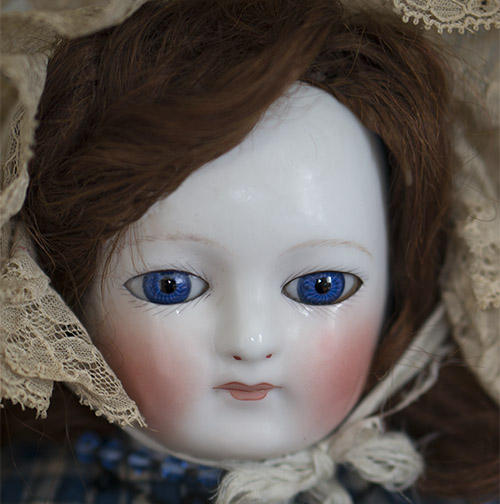 French Rohmer type fashion doll