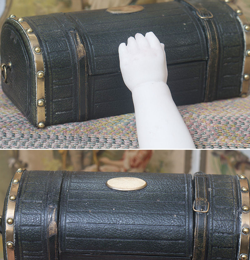 Antique Travel Bag for fashion doll