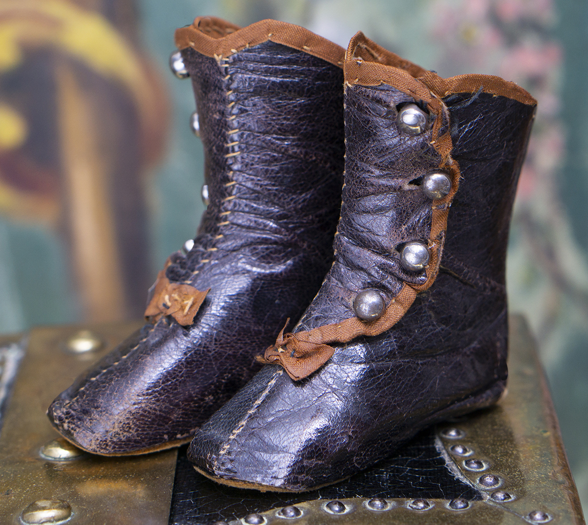 ANTIQUE DOLL BOOTS