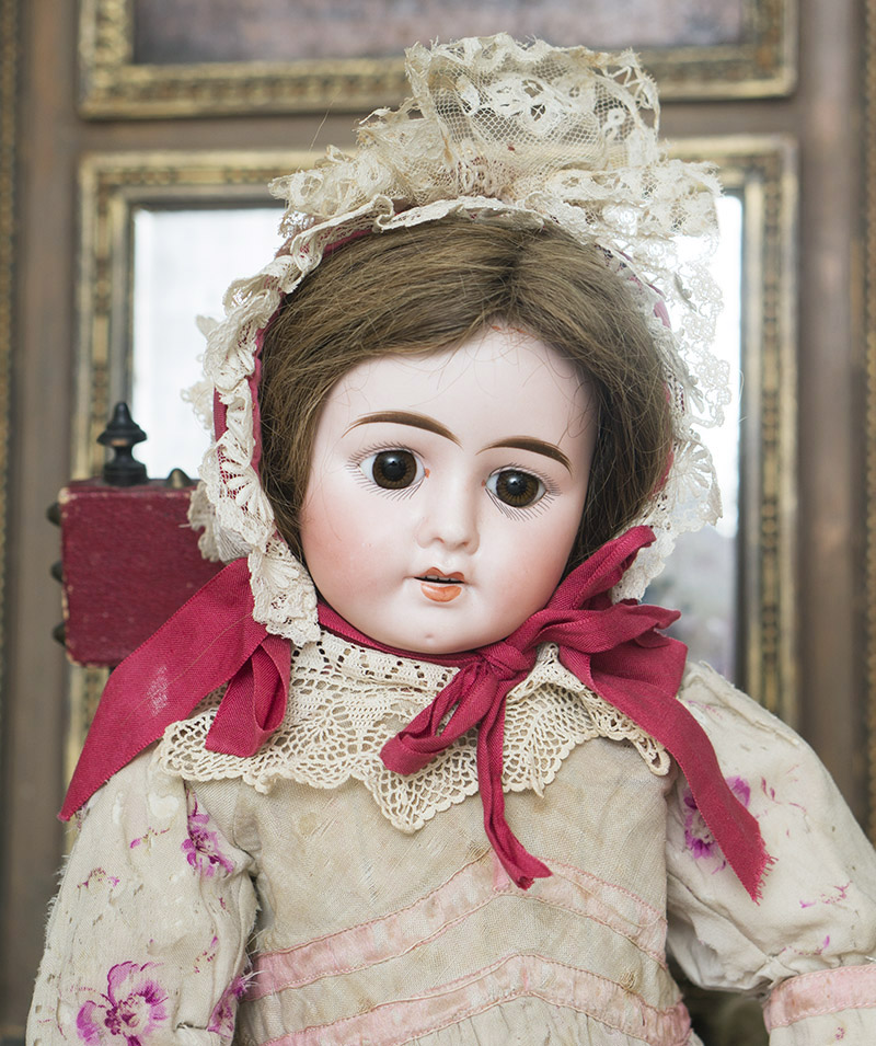 Суть произведения кукла. Fleischmann куклы. Антикварная кукла Fleischmann. Фляйшман антикварная кукла. Французская кукла.