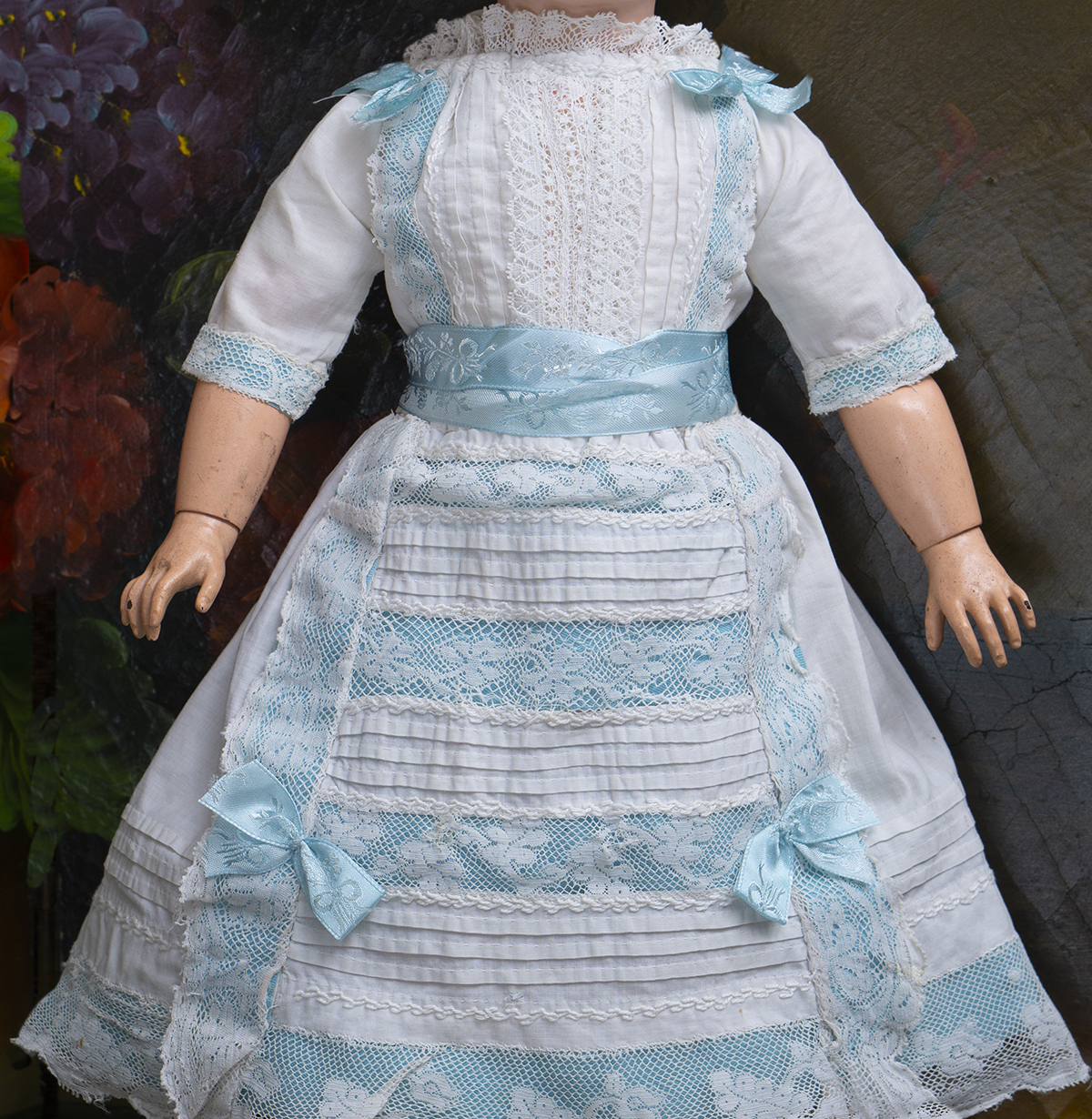 Старинное платье для куклы