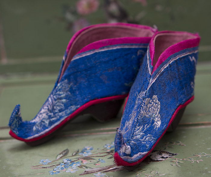 Pair of Chinese Silk Slippers for Doll