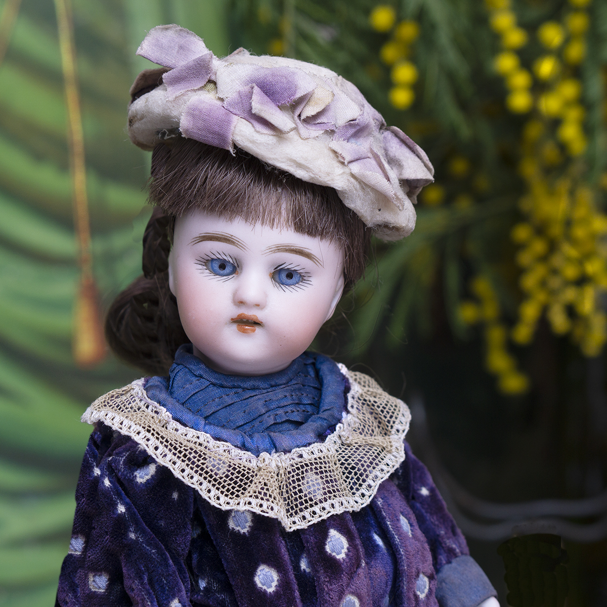 S&H Mignonette doll